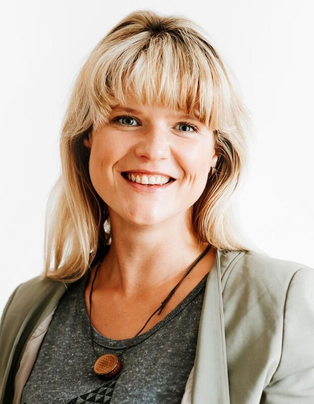 Trauerrednerin Miriam Grein