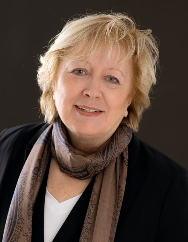 Trauerrednerin-Koeln-Elke-Boehme-Barz