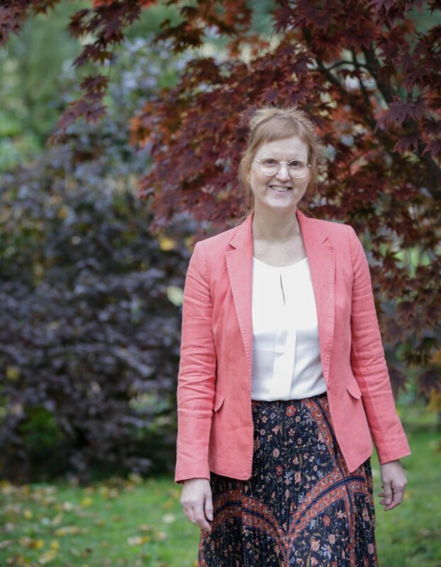 Trauerrednerin Christine Bethke Christine Bethke Freie Rednerin Trauerrednerin für Trauerfeier in München und Bayern